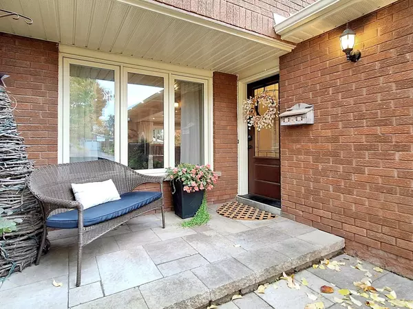 Whitchurch-stouffville, ON L4A 7Z2,568 Millard ST