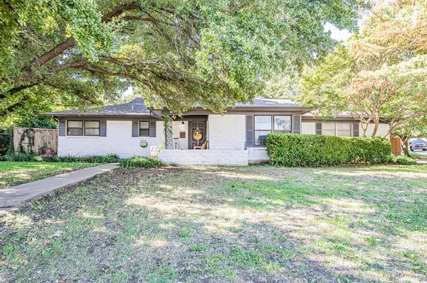 Fort Worth, TX 76133,5845 Wales Avenue