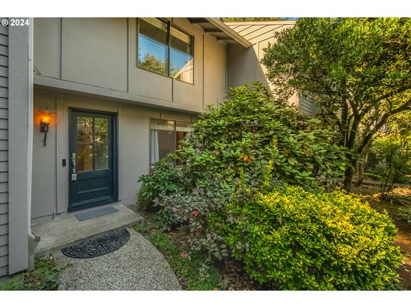 Lake Oswego, OR 97035,4291 WOODSIDE CIR