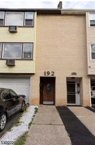 192 PARK ST UNIT 1, East Orange City, NJ 07017