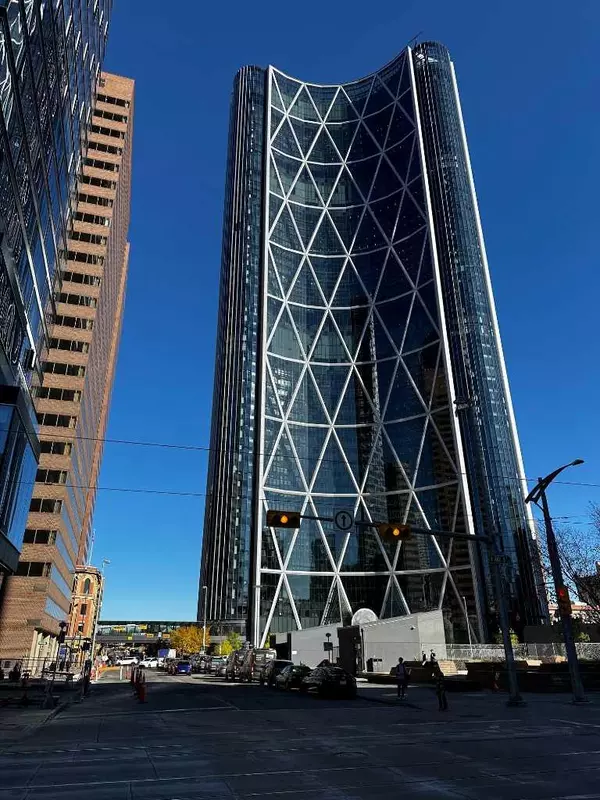 Calgary, AB T2G 4Z9,221 6 AVE Southeast #2303