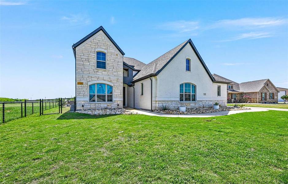 707 Cactus Creek Court, Godley, TX 76044