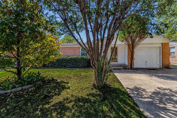 10660 Ruth Ann Drive, Dallas, TX 75228