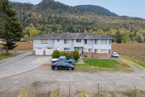 43830 DUNCAN ROAD Chilliwack, BC V2R 4R2