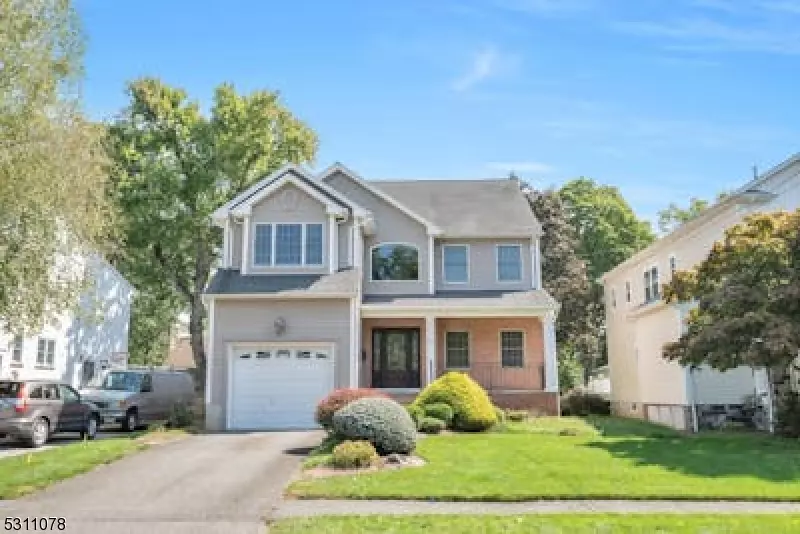 27 Virginia Ave, Livingston Twp., NJ 07039