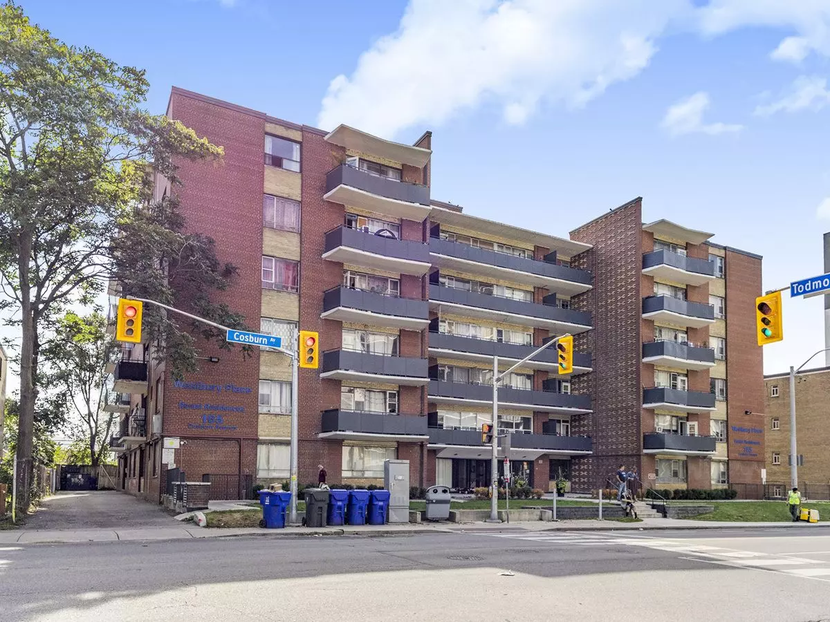 Toronto E03, ON M4J 2L3,165 Cosburn AVE #107