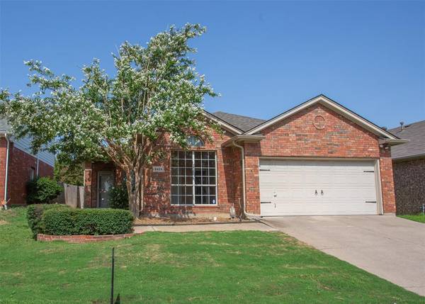 5925 Ash Flat Drive,  Fort Worth,  TX 76131