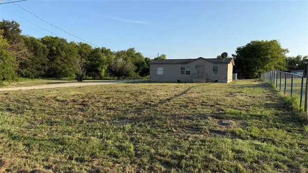 Kaufman, TX 75142,1270 Lakeview Circle