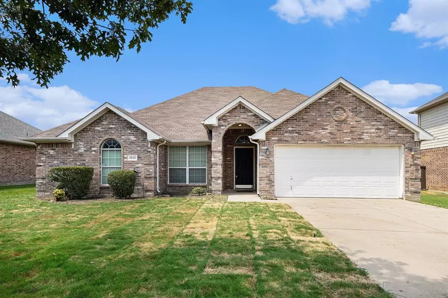 2832 Lone Ranger Trail, Little Elm, TX 75068