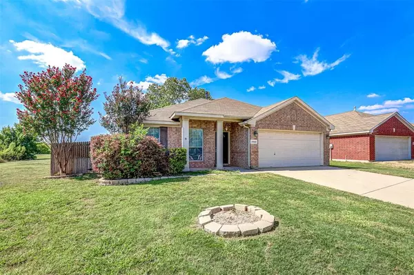 Fort Worth, TX 76244,3900 Summerhill Lane