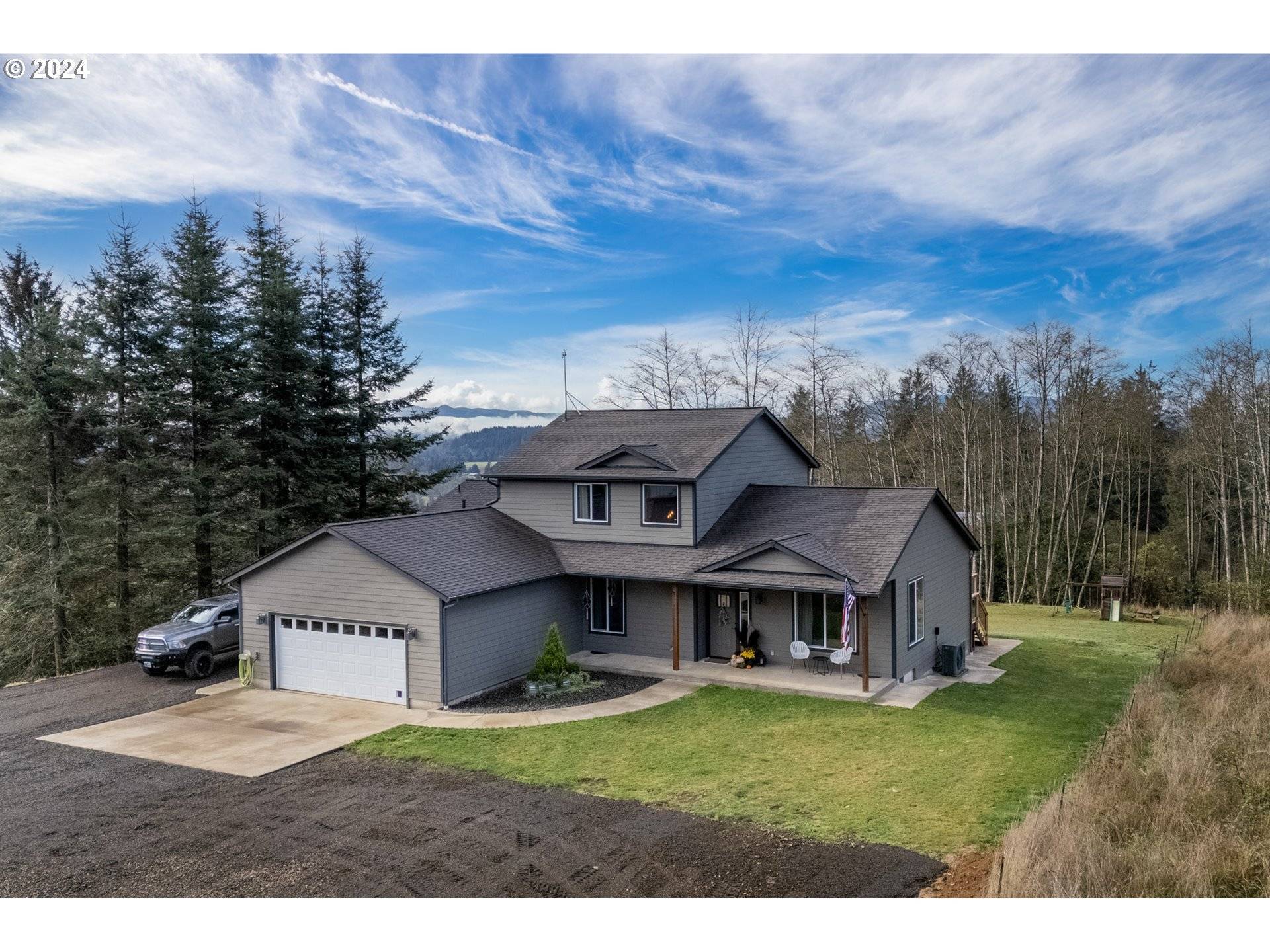 1140 SKYLINE DR, Tillamook, OR 97141