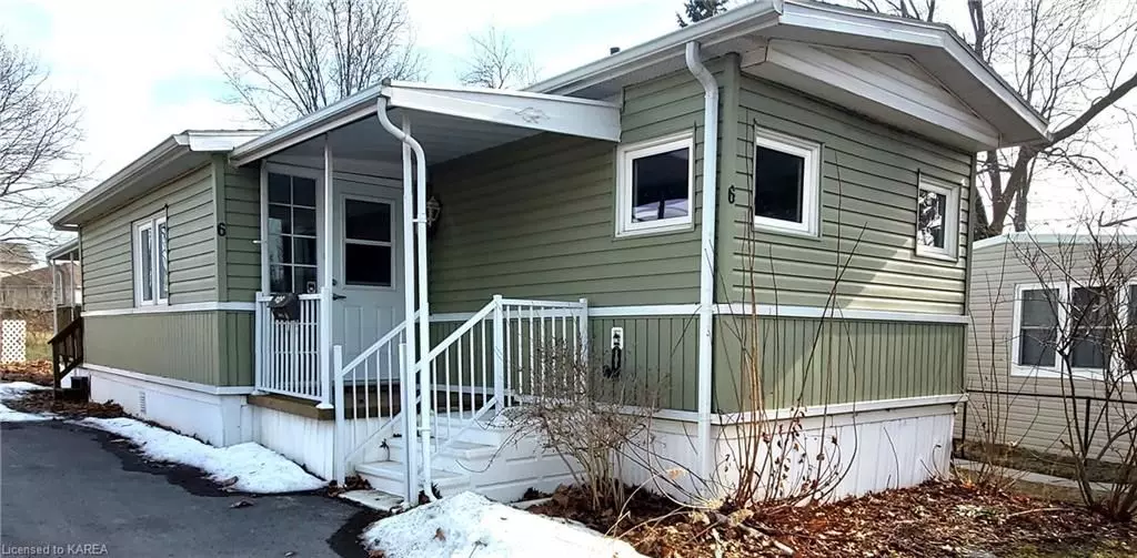 Kingston, ON K7K 5C7,6 PARKINGTON PL