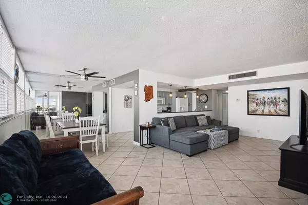 Hallandale Beach, FL 33009,100 Golden Isles Dr  #508