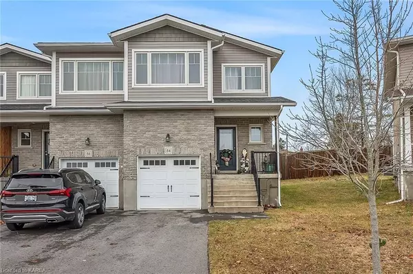 Loyalist, ON K7N 1K2,84 AMY LYNN DR