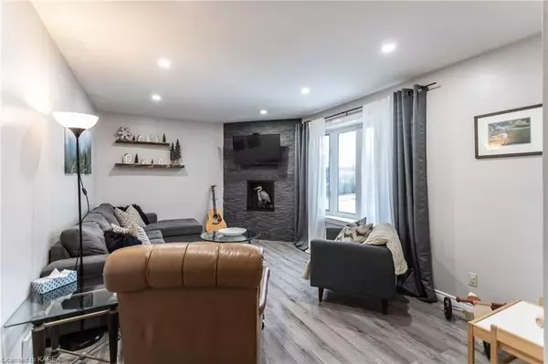 Kingston, ON K7M 6K3,641 AYLMER CRES