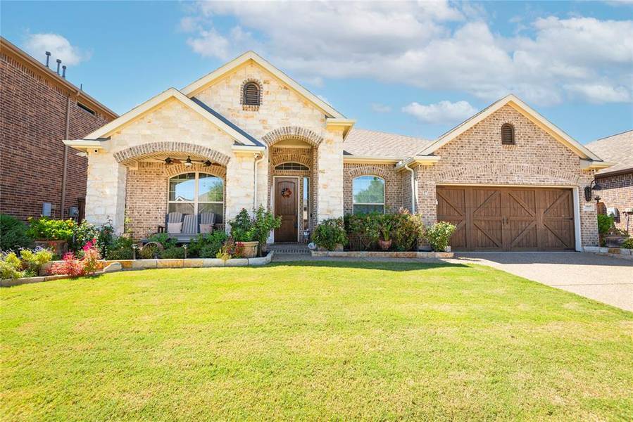 1605 Abercorn Lane, Aubrey, TX 76227