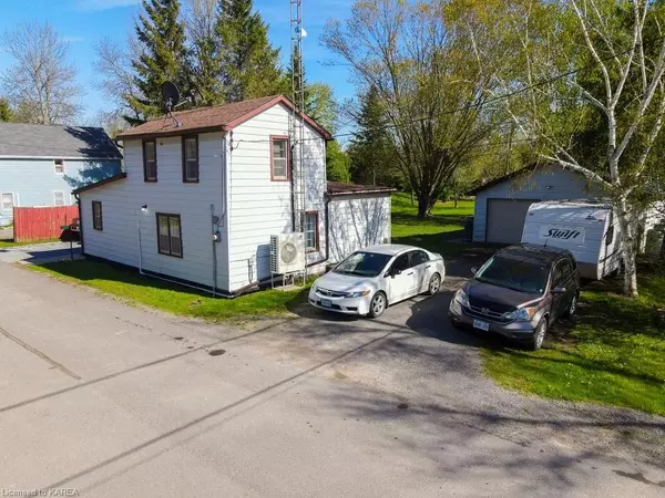 South Frontenac, ON K0H 2W0,5437 GOODRICH ST