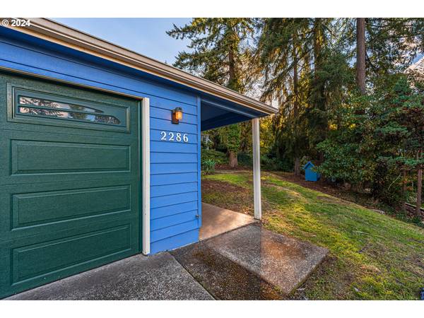 Eugene, OR 97405,2286 CORINTHIAN CT