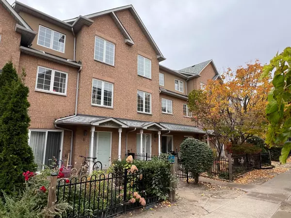 Markham, ON L3R 4G1,6 Cox BLVD #11