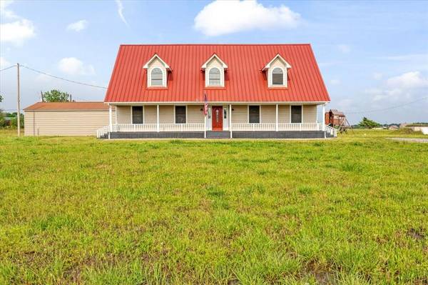 11048 County Road 670, Blue Ridge, TX 75424