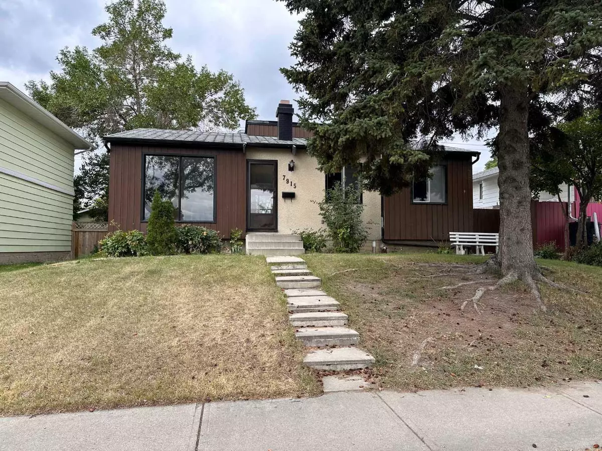 Calgary, AB T2K 5B7,7915 Huntington ST NE