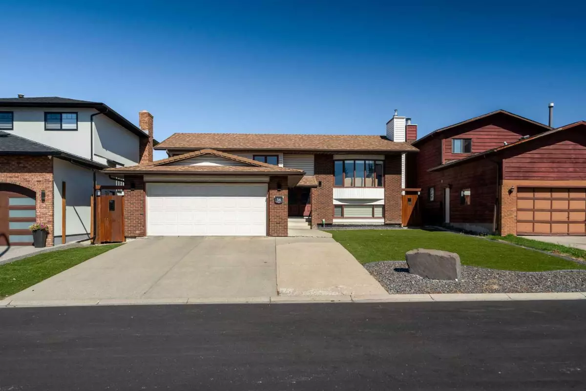 Calgary, AB T1Y 6C5,36 Whitehaven CRES NE