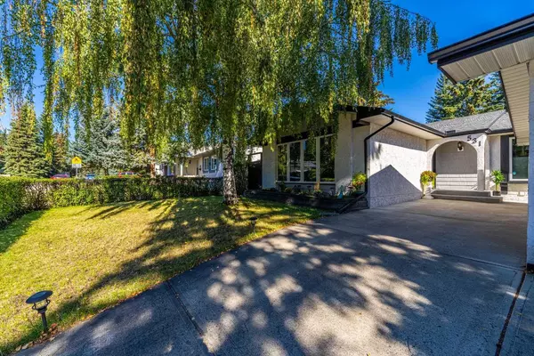 Calgary, AB T2W2H6,531 Cedarille CRES SW