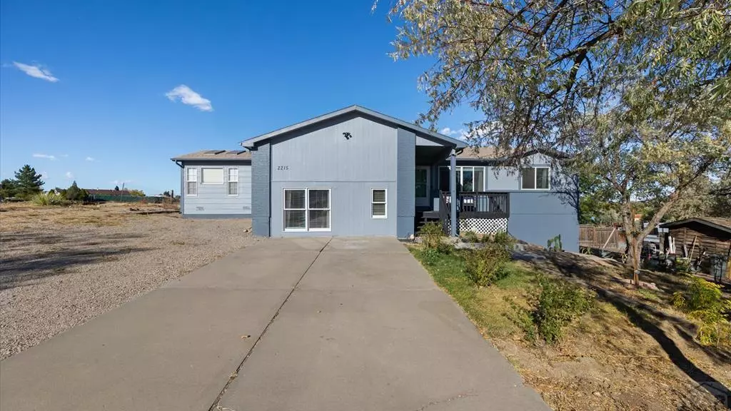 2215 Verbena Way, Pueblo, CO 81006