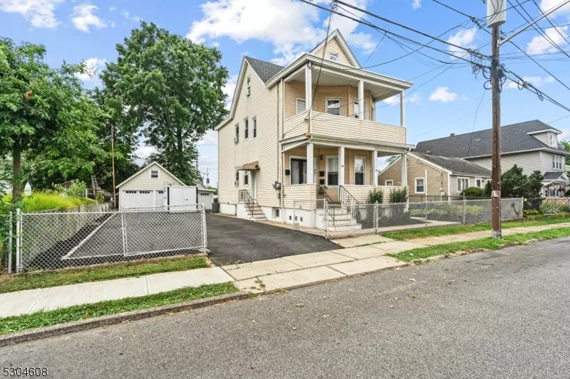 20 Morris Ave, Garfield City, NJ 07026