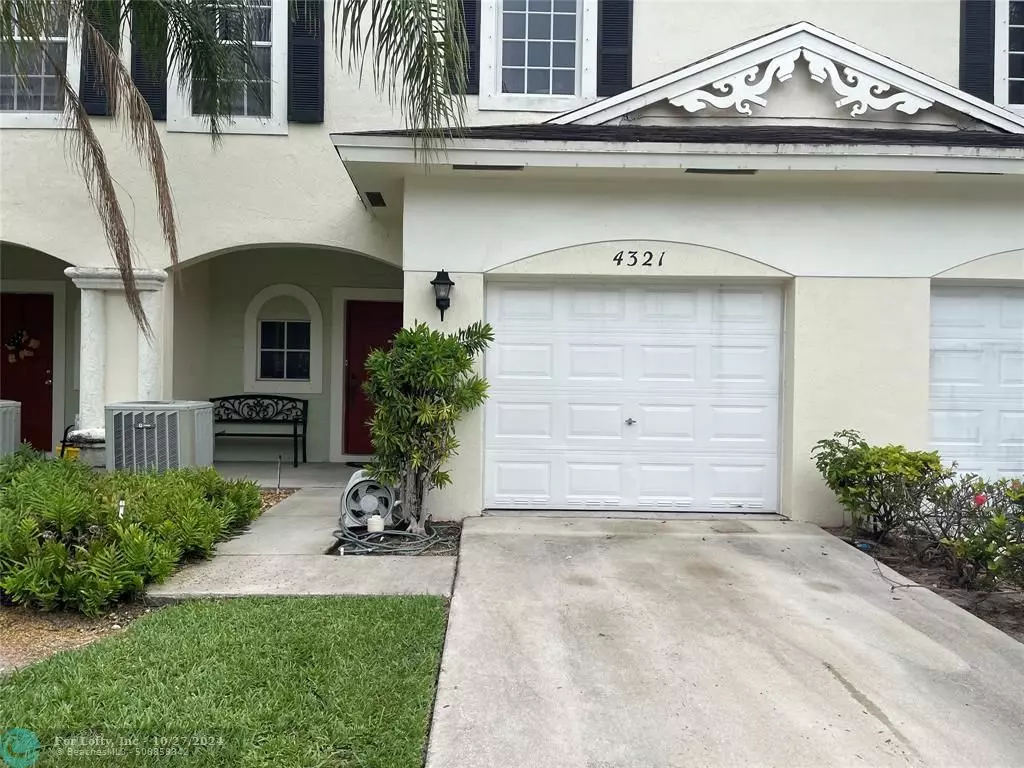 Lake Worth, FL 33461,4321 Emerald Vis