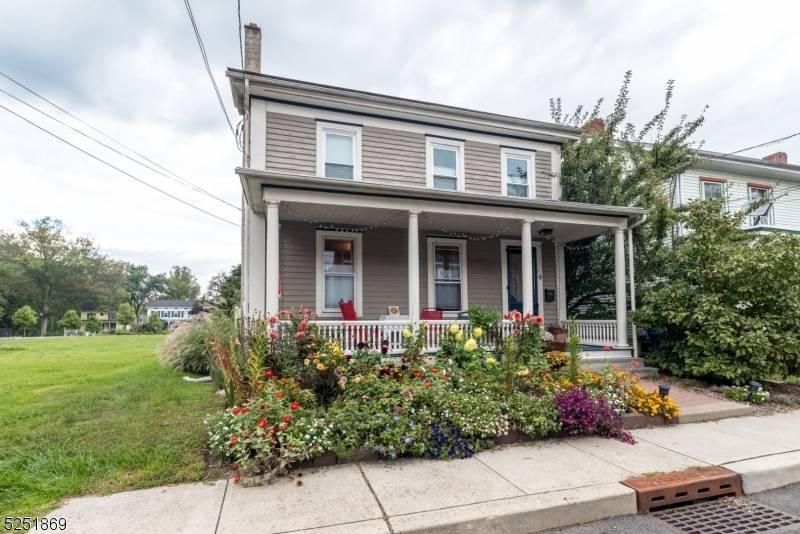 9 2nd st, Frenchtown Boro, NJ 08825