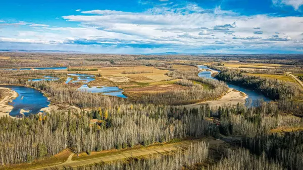 Rural Yellowhead County, AB T7E 3Z4,14132 East Bank Road