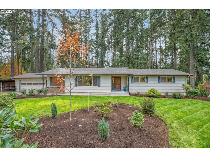 16040 S SANDALWOOD RD, Oregon City, OR 97045