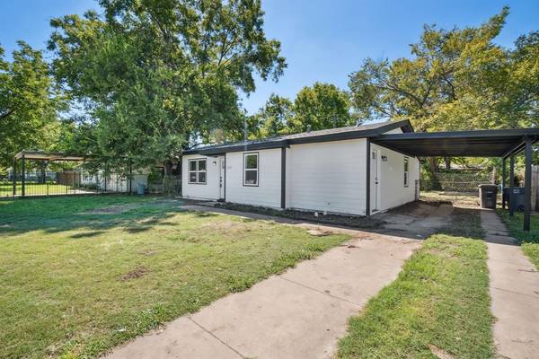 Fort Worth, TX 76119,5124 E Berry Street