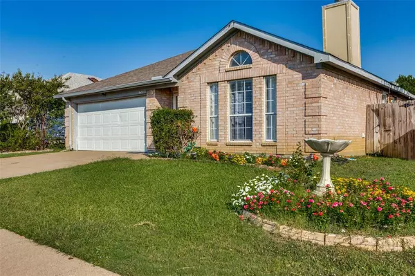 945 Tennessee Trail, Arlington, TX 76017