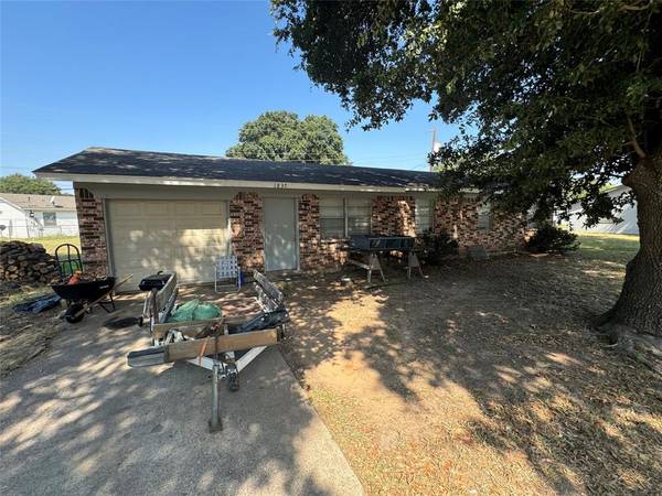 1837 Pelican Drive N, Pelican Bay, TX 76020