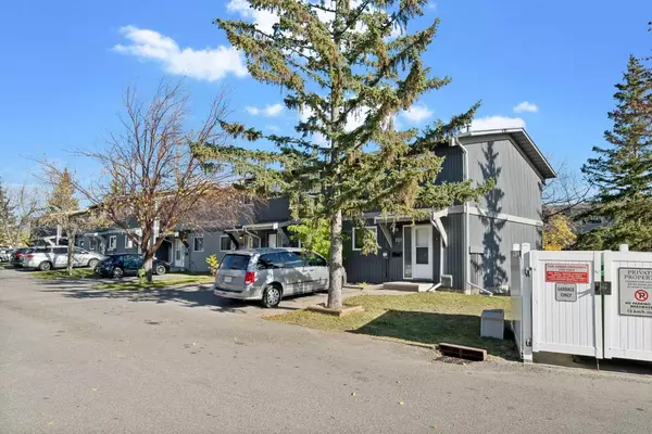 Calgary, AB T3B 4N8,120 Silvercreek Close NW #103