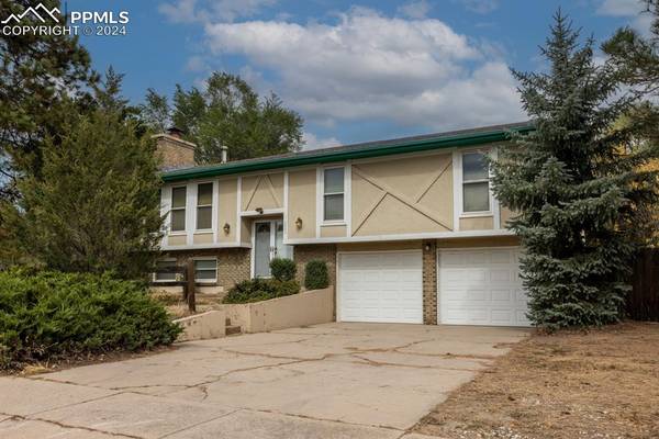 2922 Westwood BLVD, Colorado Springs, CO 80918