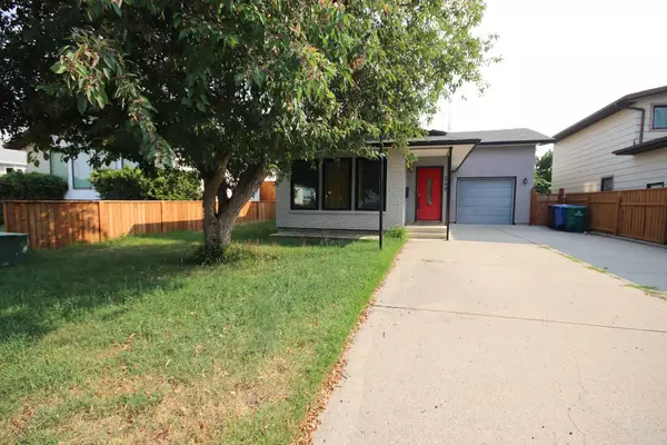 349 Leaside AVE South, Lethbridge, AB T1J4G8