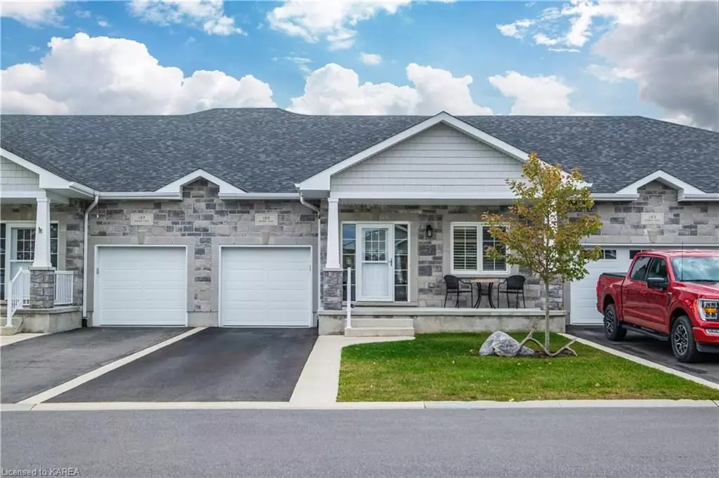 Loyalist, ON K7N 0B8,185 SORBIE CRES