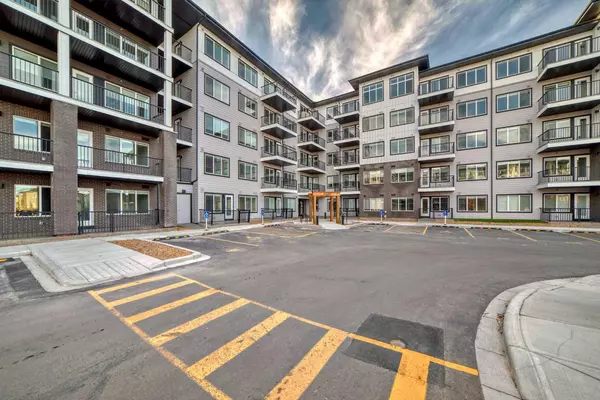 Calgary, AB T3N 2K1,395 Skyview Pkwy NE #1507