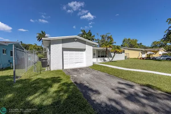 North Miami, FL 33161,475 NE 142nd St