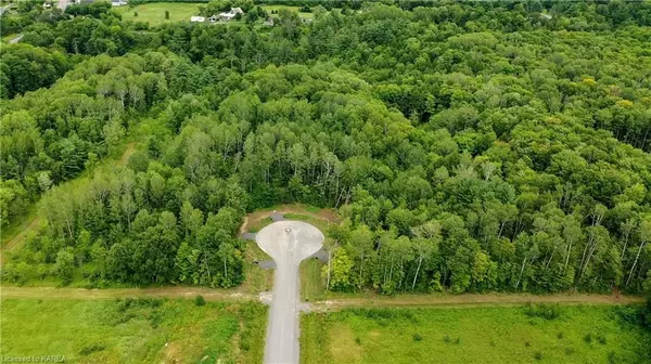 Orleans - Cumberland And Area, ON K4C 1C8,809 SERENDIB CT