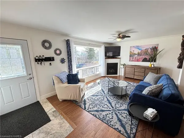 Kingston, ON K7M 5L3,1128 HUDSON DR