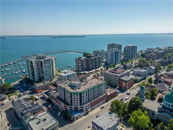 Kingston, ON K7L 2Y6,165 ONTARIO ST #303