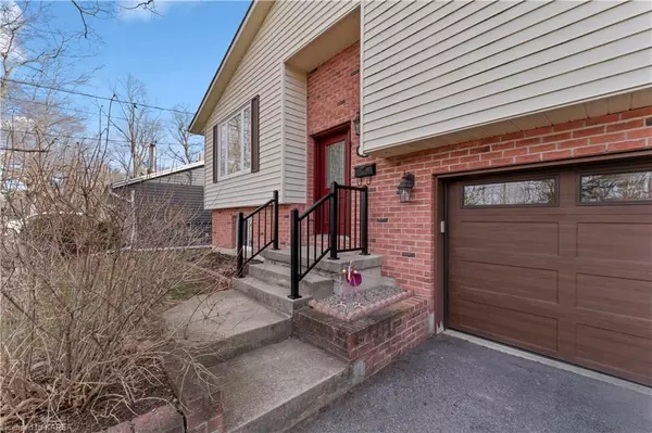 Kingston, ON K7M 5C4,744 TACOMA CRES