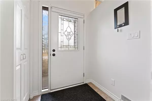 Kingston, ON K7M 5C4,744 TACOMA CRES