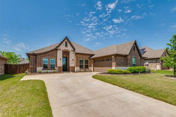 1575 Country Crest Drive, Waxahachie, TX 75165