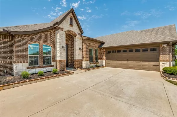 Waxahachie, TX 75165,1575 Country Crest Drive