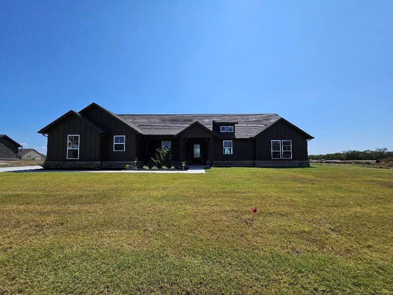 2911 Mossy Oak Drive, Terrell, TX 75160